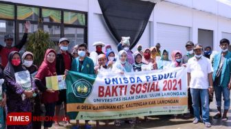 Sambut Bulan Penuh Keberkahan, Unisda Lamongan Lakukan Bakti Sosial