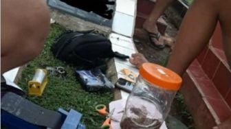 Bawa Rokok dan Kopi, Aksi Nongkrong di Nisan Kuburan Jadi Perdebatan