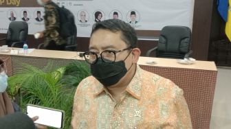 Jokowi Izinkan Rektor UI Rangkap Jabatan, Fadli Zon: Sungguh Memalukan!