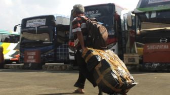 Larangan Mudik,1.000 Bus Mangkrak di Medan: Sebatas Pelarangan Tanpa Solusi