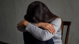 Alami Psikosis Setelah Melahirkan Anak Kembar 3, Wanita Ini Mengaku Seperti Menderita Skizofrenia