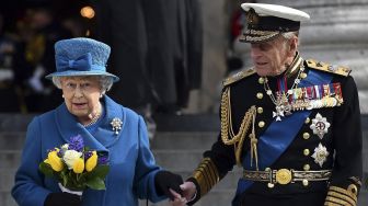 Pangeran Philip Geram Hingga Ingin Gugat 'The Crown' Gegara Hal ini