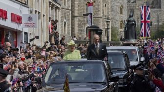 Sri Ratu Elizabeth II Mangkat, Ini Limousine yang Menjadi Kendaraan Resmi Kenegaraan