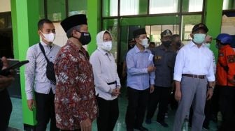 Mensos Serahkan Santunan Bagi Korban Meninggal Gempa Jatim