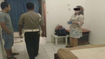 Polisi Brimob Maluku Digerebek Mertua Lagi Bugil, Selingkuh di Rumah Dokter