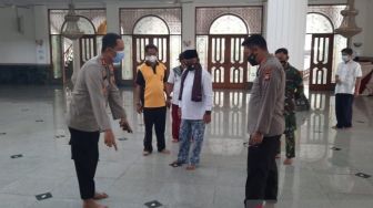 Masjid di Kabupaten Bekasi Wajib Atur Jarak Jamaah