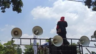 Buruh Bekasi Tolak Pembayaran THR Dicicil