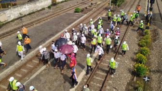 Kawal Kereta Cepat Jakarta Bandung, Menko Luhut Kunjungi Stasiun Padalarang