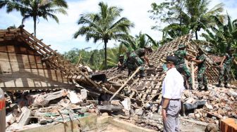 Menko PMK: Pemerintah Fokus Tangani Korban Gempa di Jawa Timur