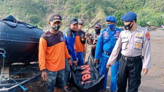 Terseret Ombak, Jasad Bocah Tenggelam Ditemukan Mengapung di Laut