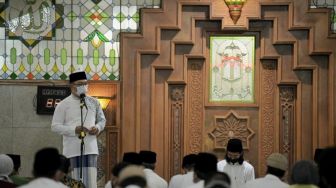 Ridwan Kamil Ingatkan Pembagian Takjil di Masjid Harus Patuhi Prokes