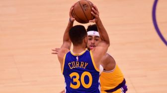 Golden State Warriors Hajar Nuggets, Stephen Curry Ukir Rekor Bersejarah