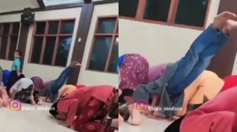 Viral Bocil Atraksi Saat Sholat Berjamaah, Publik: Lebih Dosa Yang Video