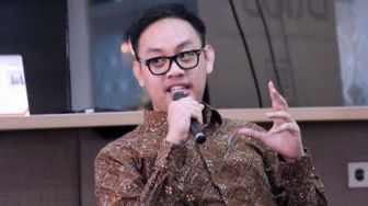 Ekonom INDEF Imbau Perusahaan Bayar Penuh THR Karyawan 