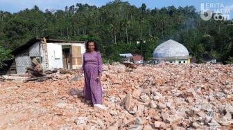 Nestapa Korban Gempa Kabupaten Malang Meratapi Rumahnya Rata dengan Tanah