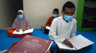 Kisah Pilu Anak-anak Tunanetra Belajar Daring di Tengah Pandemi Covid-19