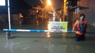 Banjir Rendam Tujuh Wilayah di Bekasi, Paling Parah di Komplek Dosen IKIP