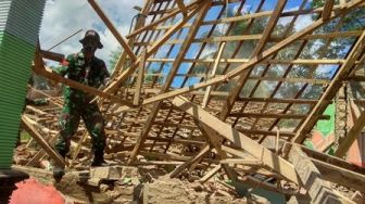 Gubernur Khofifah Minta Renovasi Rumah Korban Gempa Dipercepat