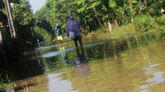 Banjir di Perumahan Bumi Nasio Indah Bekasi Mulai Surut