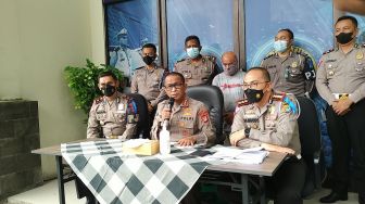 Peras Pengendara di Jalan Tol Halim, Derek Liar Dibekuk Polisi