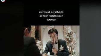 Beda Agama, Pasangan Pengantin Ini Jalani Akad dan Prosesi Pemberkatan