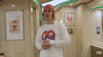 5 Potret Tur Bus Justin Bieber, Ada Kasur Mewah bak Hotel hingga Sauna