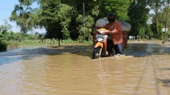 Banjir Terjang Sejumlah Desa di Madiun Setelah Hujan Berjam-jam