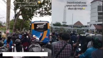 Viral Mahasiswa Antre Takjil Hingga Luber ke Ring Road, UMY Minta Maaf