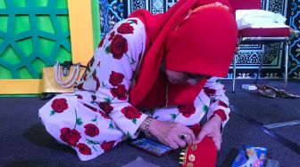 Mengenal Gandik, Ikat Kepala Wanita Palembang