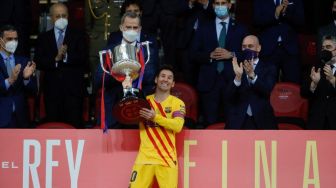 Antar Barca Angkat Trofi Copa del Rey, Messi: Sangat Istimewa Jadi Kapten