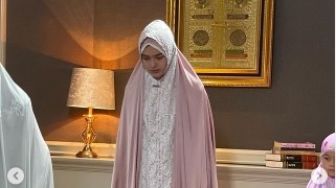 Heboh Amanda Manopo Pamer Foto Lagi Sholat, Resmi Pindah Agama Masuk Islam?