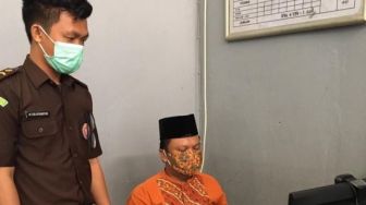 Tilap Bantuan Buat Main Cewek, Kades Ajukan Pembelaan: Saya Punya Istri dan Anak