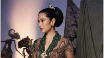 Hari Kartini, Dian Sastrowardoyo Ajak Perempuan Indonesia Kejar Mimpi