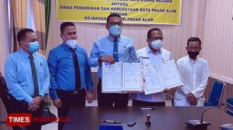 Cegah Pelanggaran, Disdikbud dan Kejari Pagaralam Teken MoU Datun  