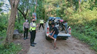 Menunggu Waktu Buka Puasa Sambil Balapan Liar Digaruk Polisi