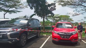 Dua Mobil Mewah Milik Ketua Panitia Masjid Sriwijaya Disita Kejati Sumsel