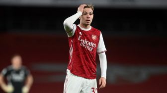 Teken Kontrak Jangka Panjang, Emile Smith Rowe Pakai Nomor Ozil di Arsenal