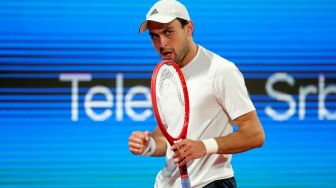 Aslan Karatsev Permalukan Novak Djokovic di Semifinal Serbia Open 2021