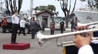 Menko PMK dan Mensos Silaturahmi kepada TNI AL dan ABK KRI Nanggala 402