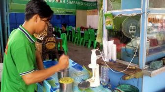 Nikmatnya Berbuka Puasa dengan Pokat Kocok Legendaris di Medan