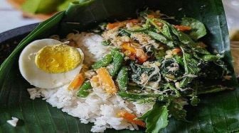 Tak Bisa Mudik, Ini Menu Khas Kota Solo "Sega Bancakan"