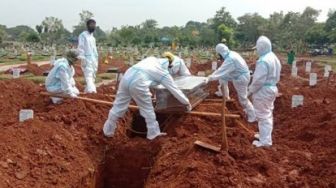 Muda Hingga Sepuh, 10 Pria dan 4 Wanita Meninggal Terpapar Covid-19 di Riau