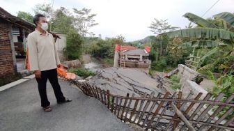 Jembatan Ambles, Warga Kota Semarang Ini Sudah 4 Bulan Tak Bisa Melintas