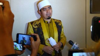 Selamat Tinggal Selamanya, Ustadz Solmed Berduka Ibunya Meninggal Dunia