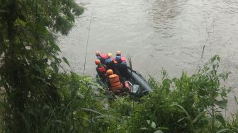 Pria Misterius di Tangerang Kocar-kacir Takut Diamuk Warga, Nyebur ke Danau