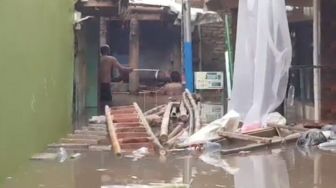 Kebon Pala Banjir 70 Cm karena Ciliwung Meluap