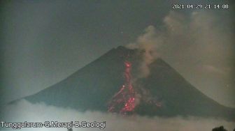 Gunung Merapi 11 Kali Luncurkan Lava Pijar, Jarak Terjauh Capai 1 Kilometer