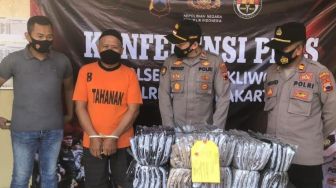 Jauh-jauh ke Solo Malah Nyolong Celana Kolor, Mbah Wartiman Diciduk Polisi