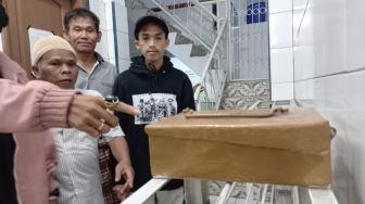 Pria di Tasikmalaya Curi Uang Kotak Amal, Motifnya Untuk Beli Baju Lebaran