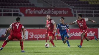 Jelang Laga Kontra Persik Kediri, Persib Bandung Pantau Perkembangan Kondisi Beckham Putra dan Teja Paku Alam